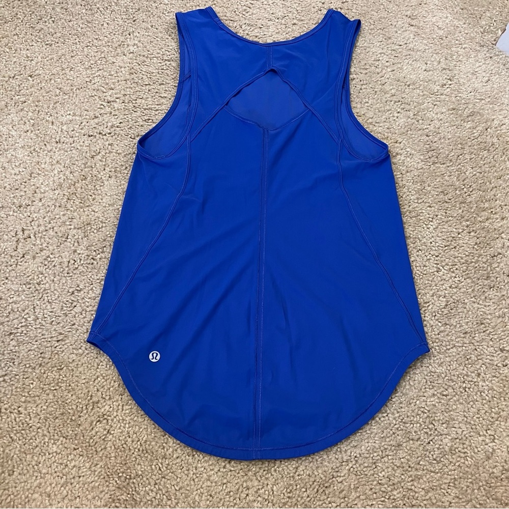 Lululemon blue workout tank size 2